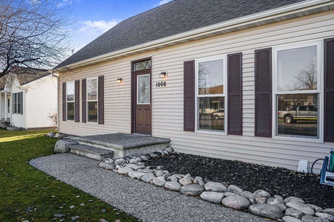 1008 E Missoula Avenue