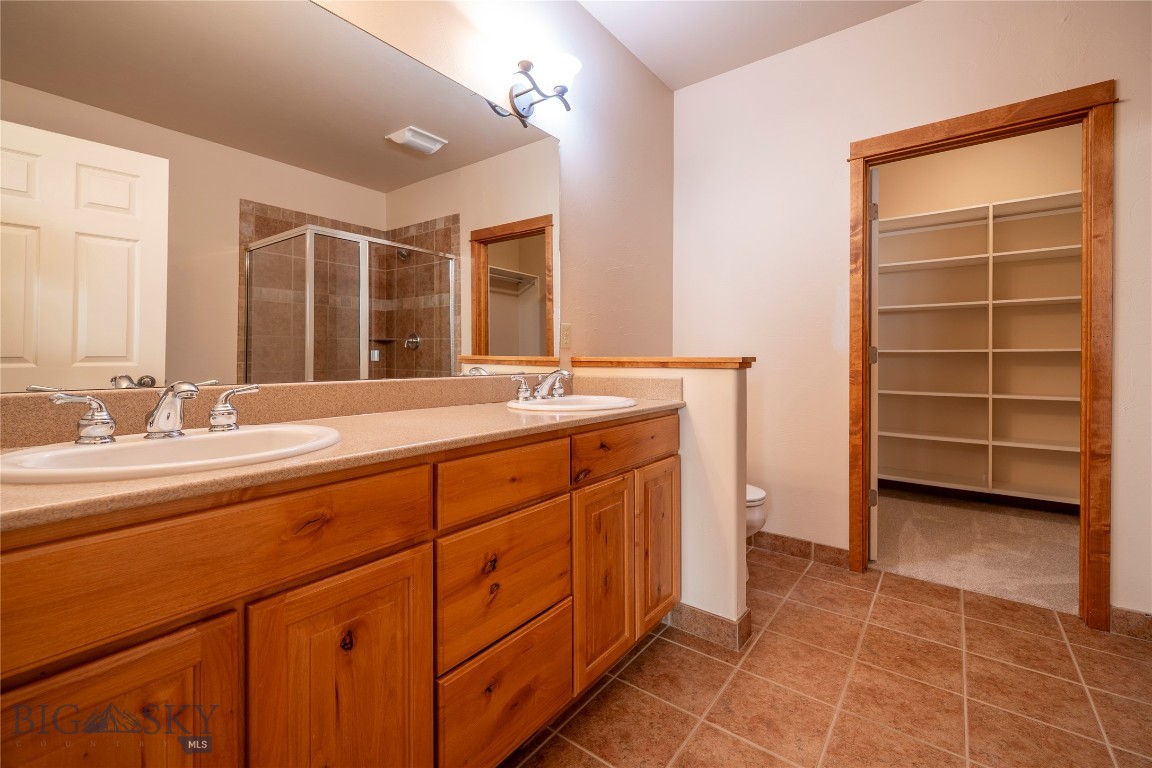 2358 W Beall 1
