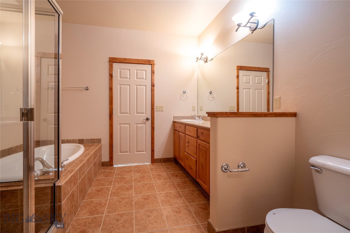 2358 W Beall 1