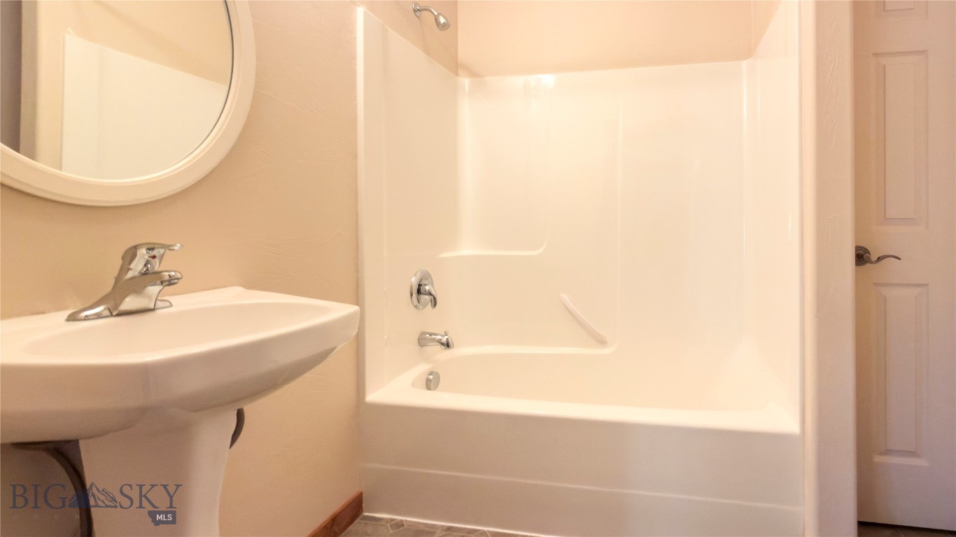 2358 W Beall 1