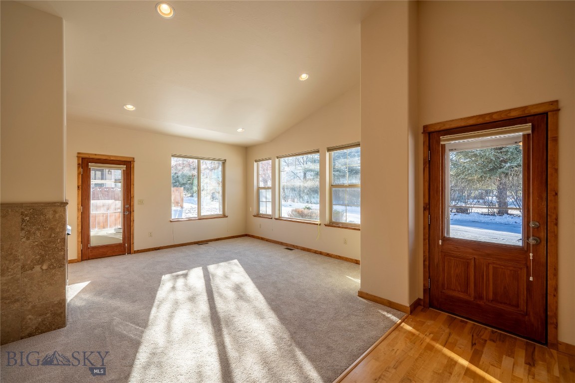 2358 W Beall 1