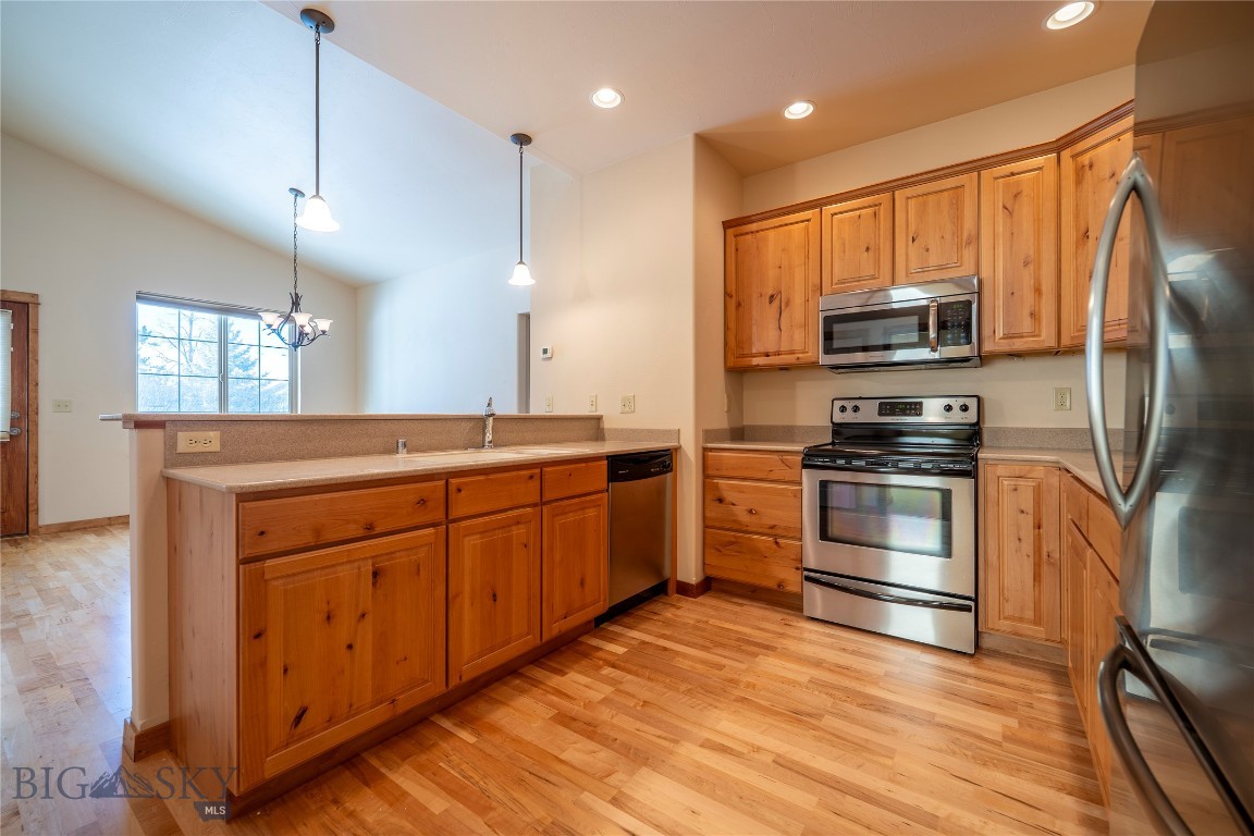 2358 W Beall 1