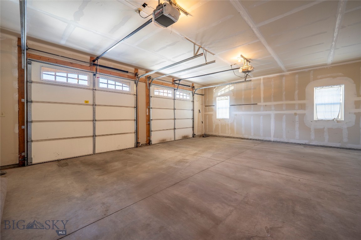 2358 W Beall 1