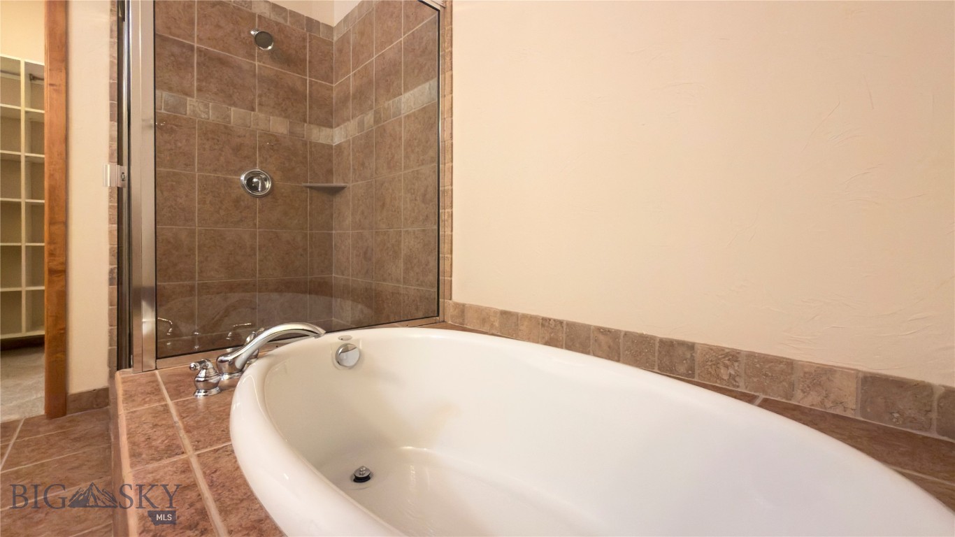 2358 W Beall 1