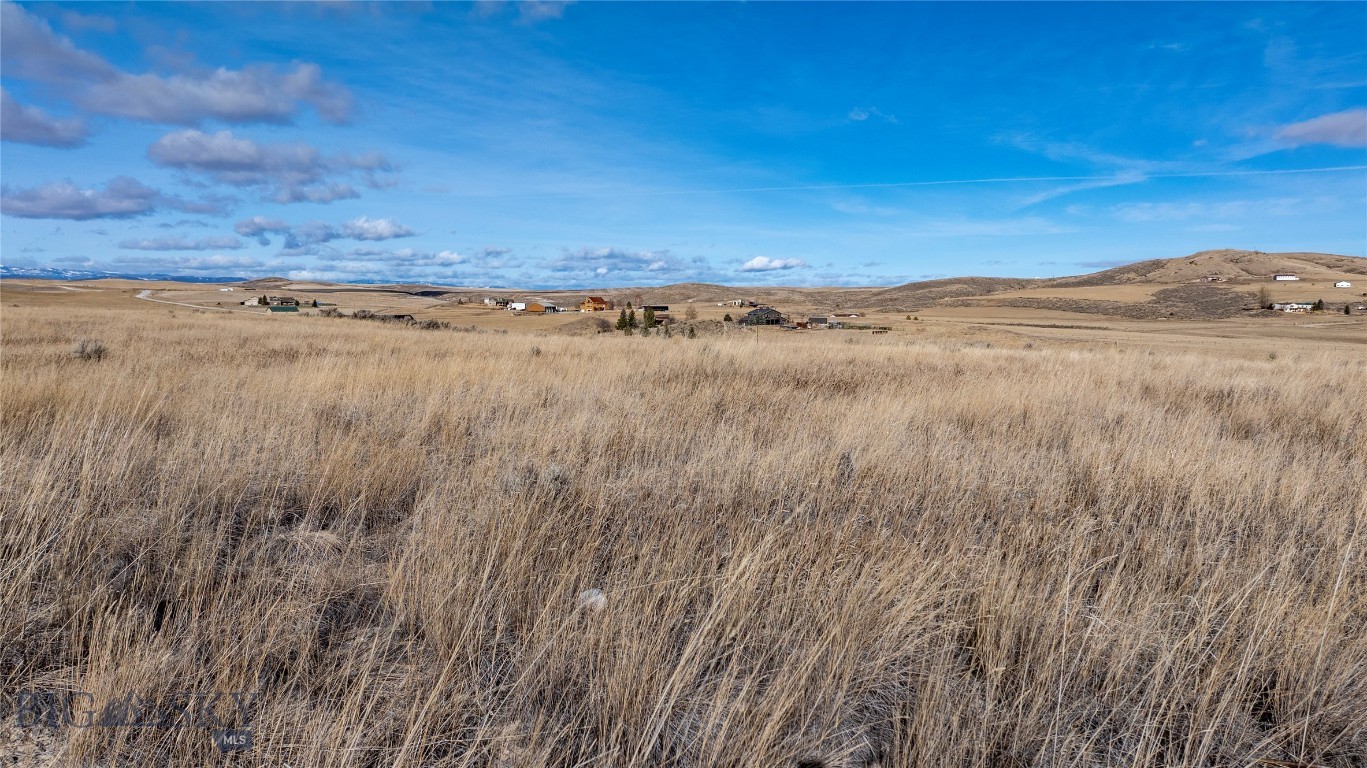 TBD Red Shoulder Lane