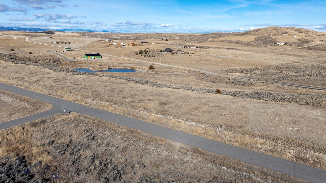 TBD Red Shoulder Lane