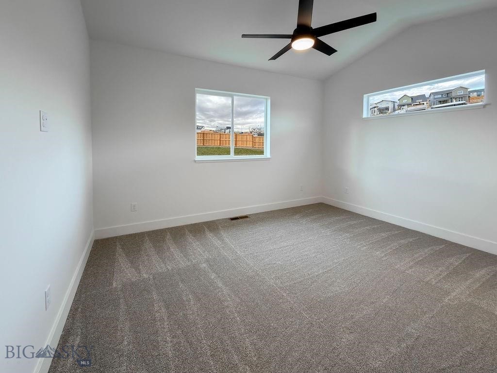 864 Accolade Loop