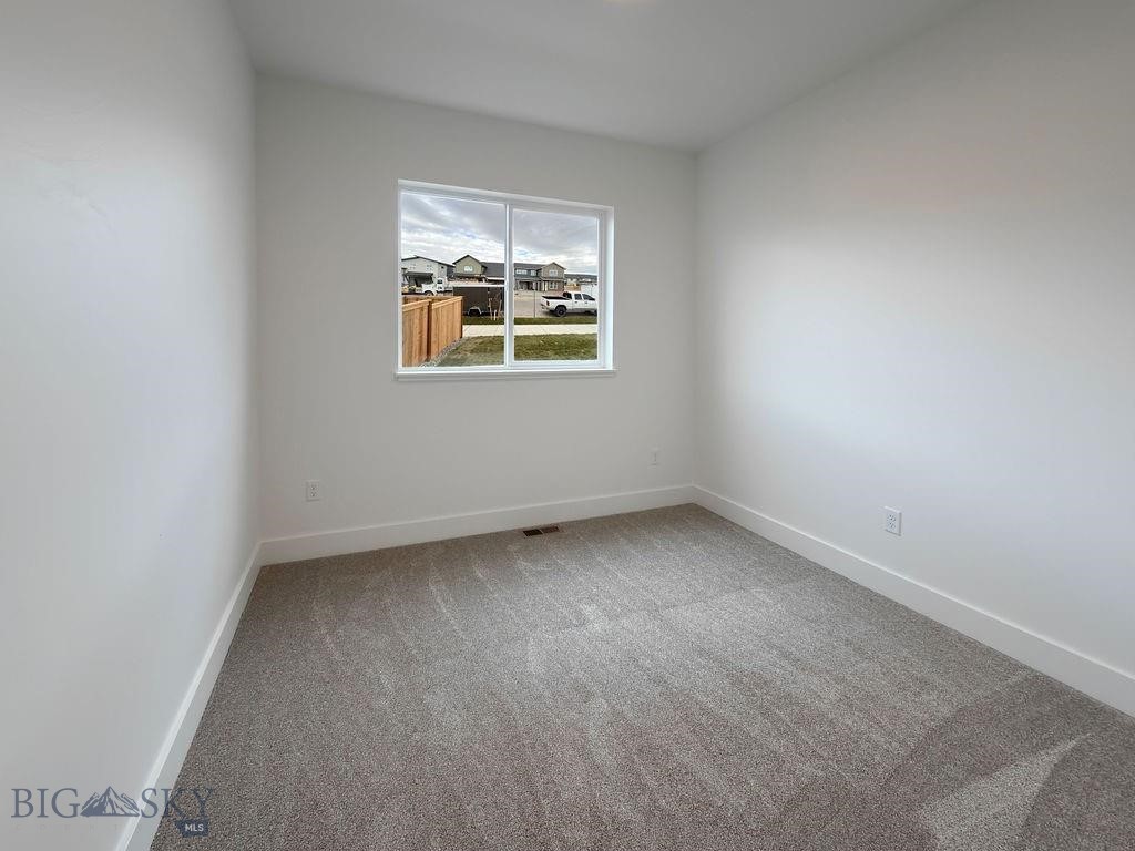 864 Accolade Loop