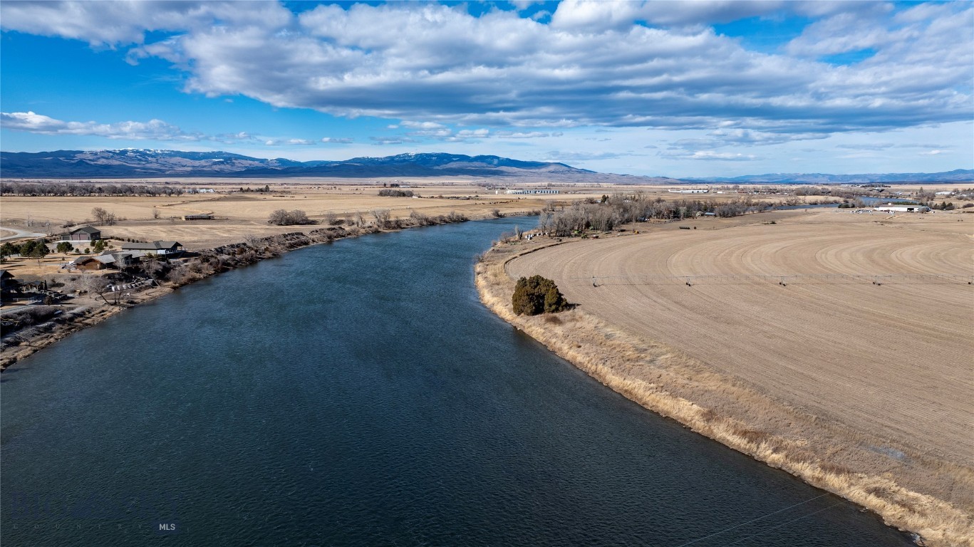37 Missouri View Loop