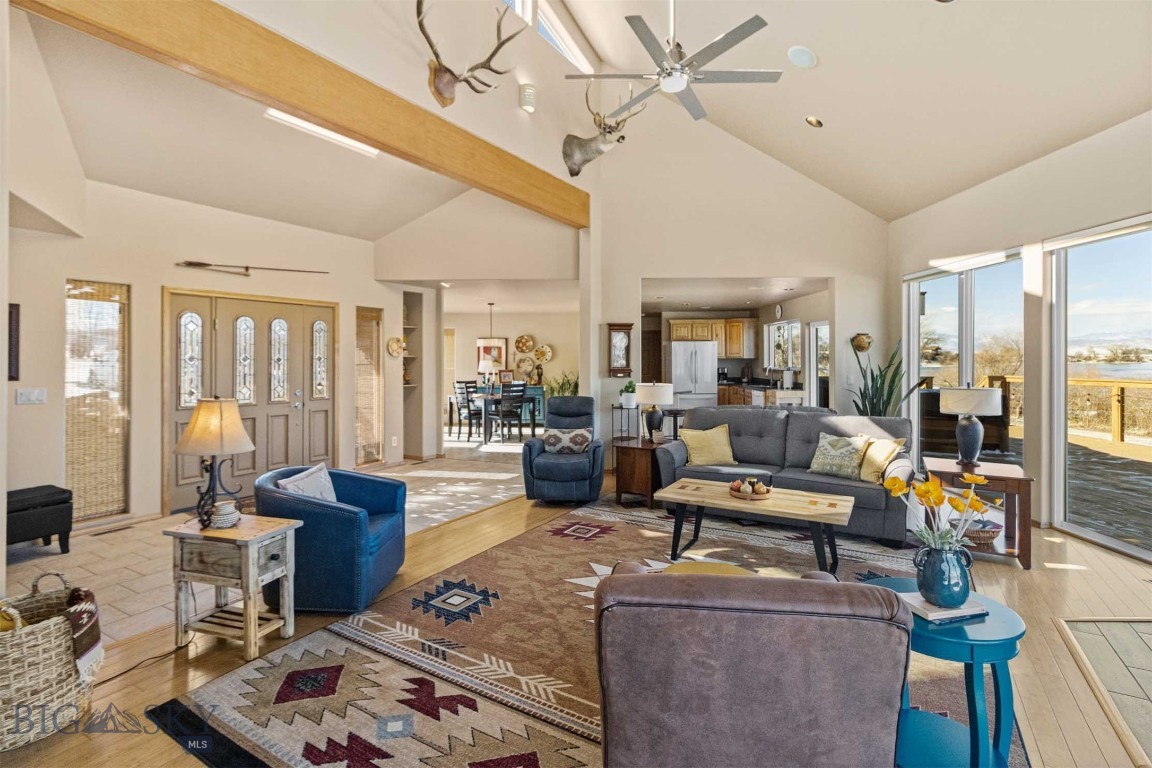 37 Missouri View Loop