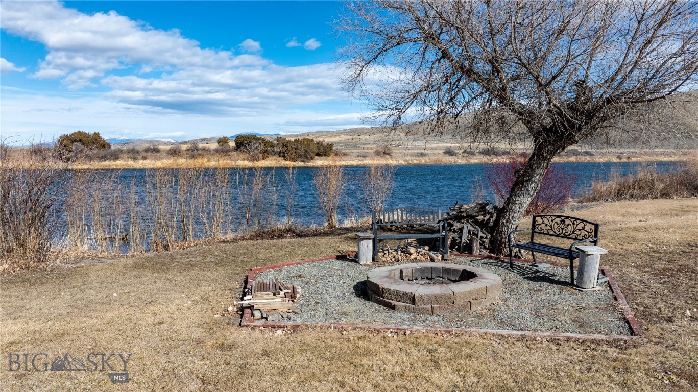 37 Missouri View Loop