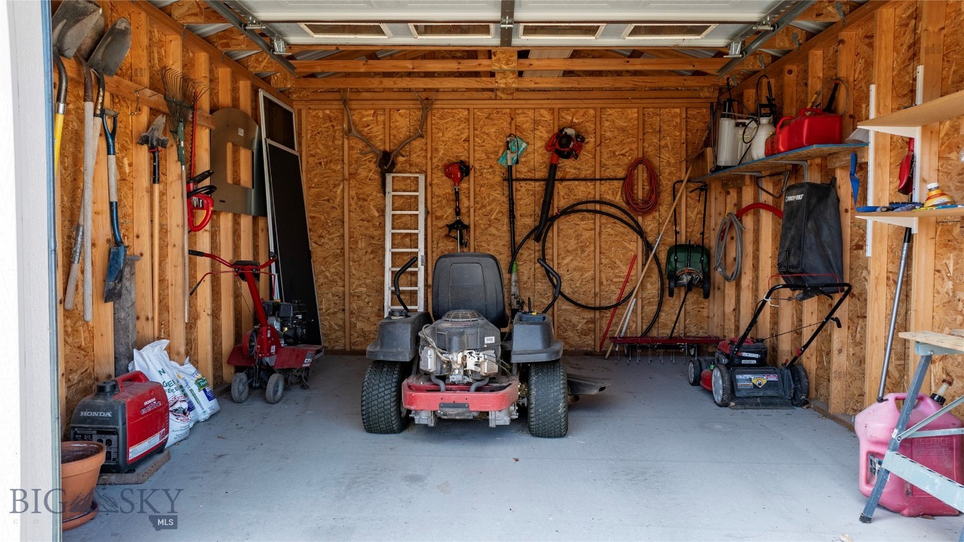 37 Missouri View Loop