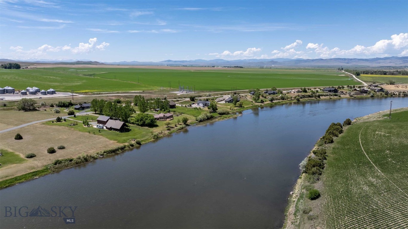 37 Missouri View Loop