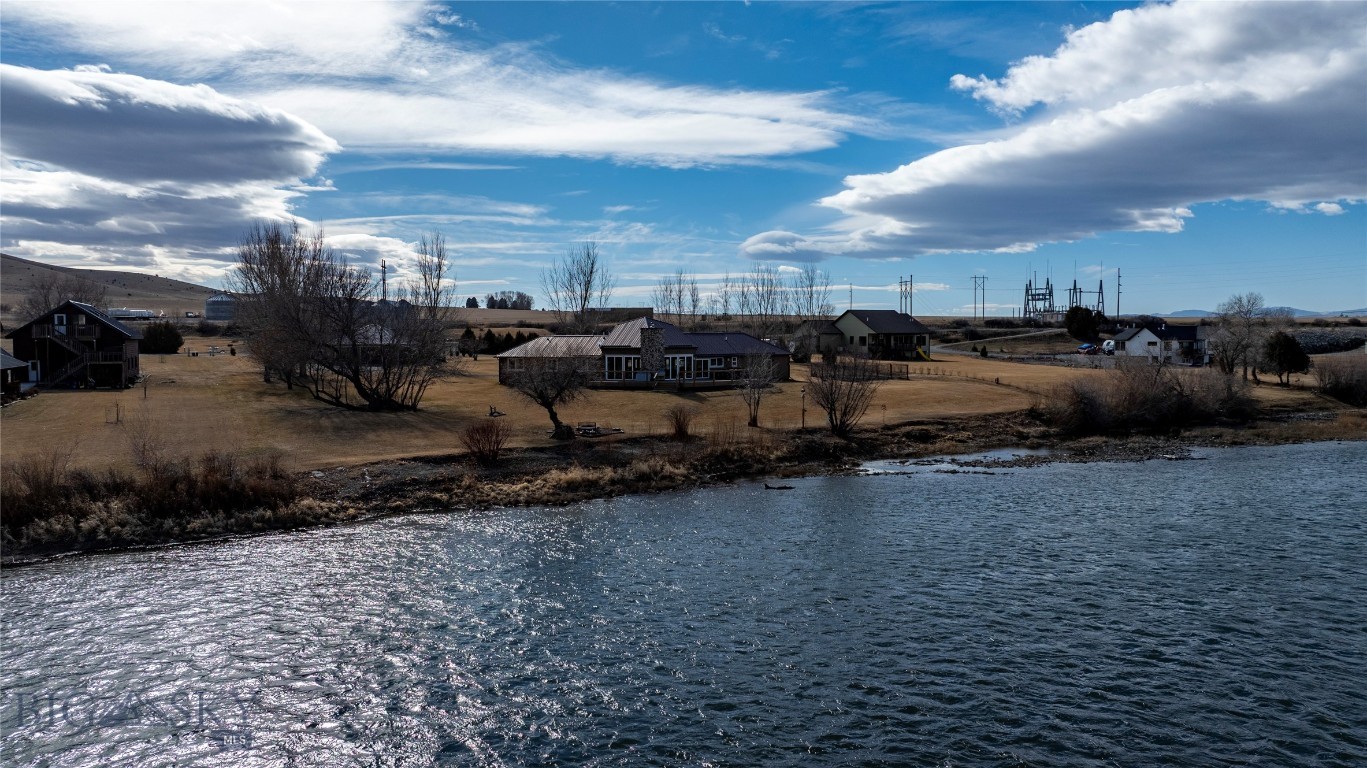 37 Missouri View Loop
