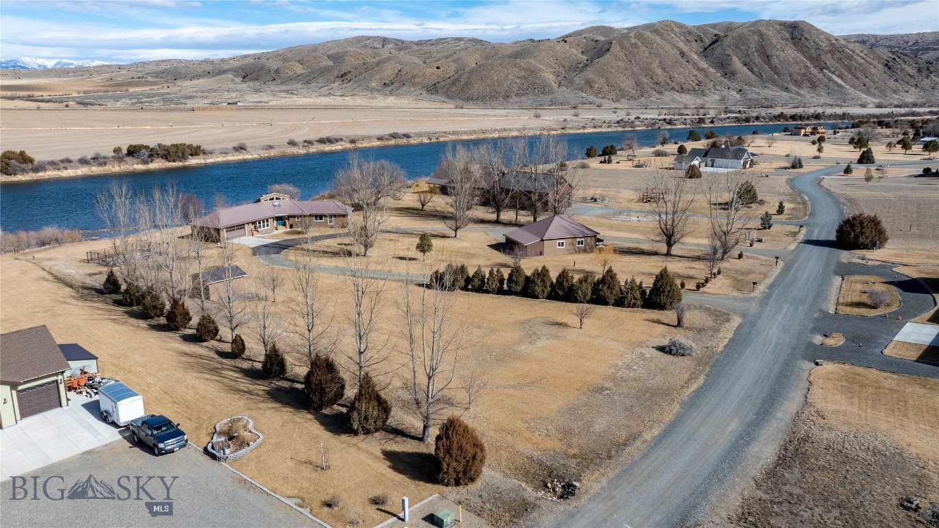 37 Missouri View Loop