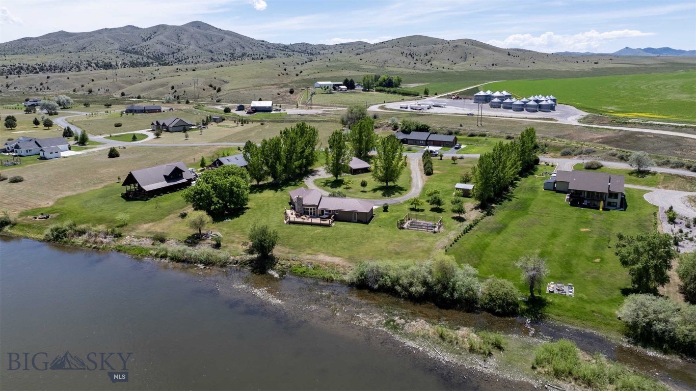 37 Missouri View Loop