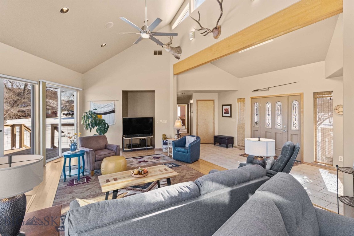 37 Missouri View Loop