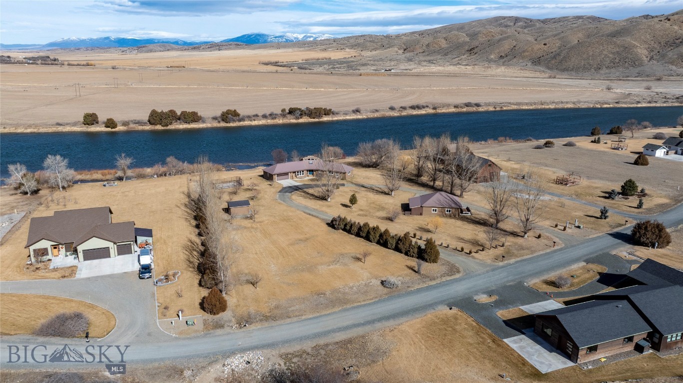 37 Missouri View Loop