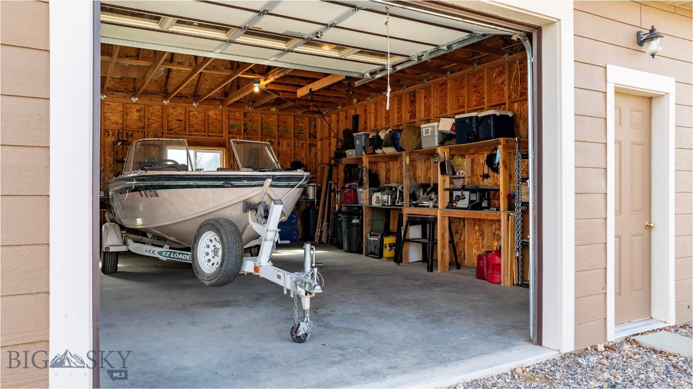 37 Missouri View Loop