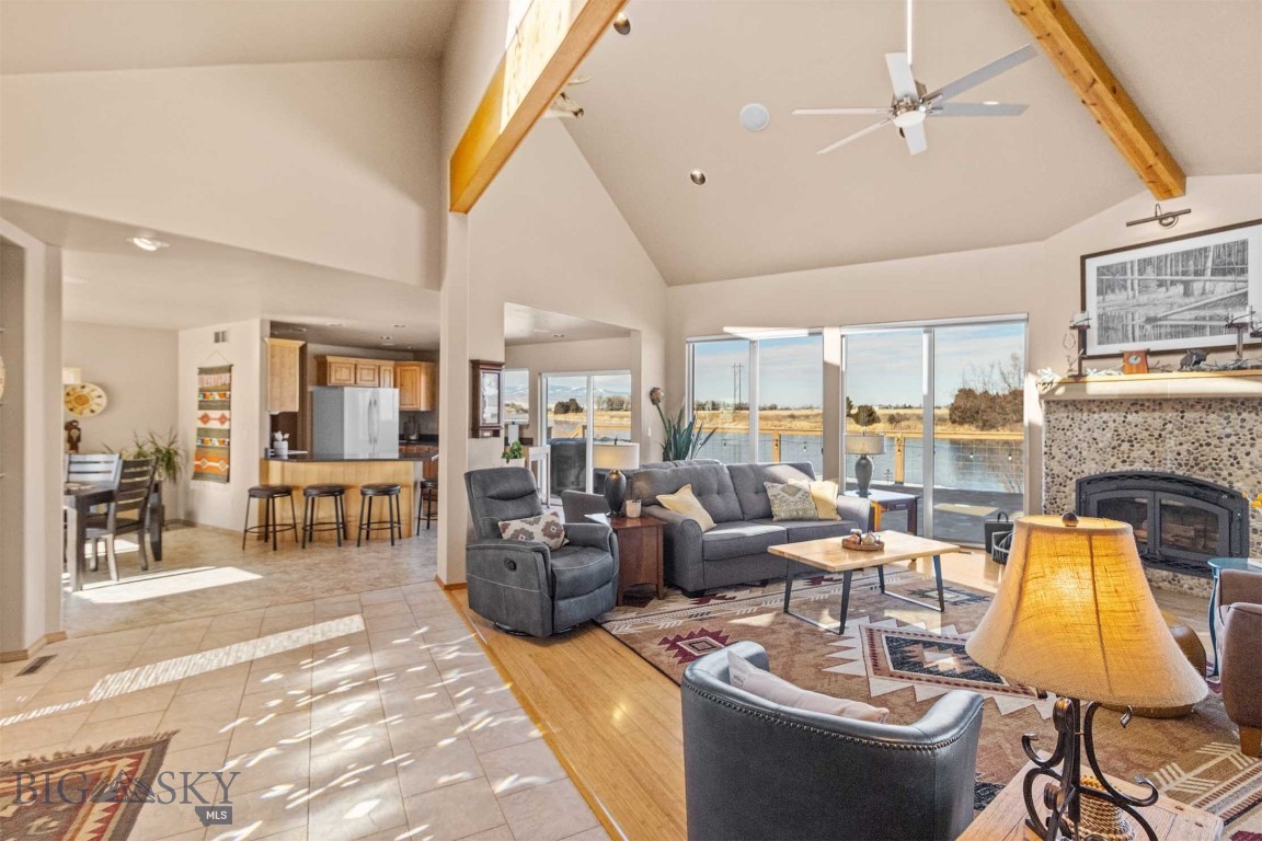 37 Missouri View Loop