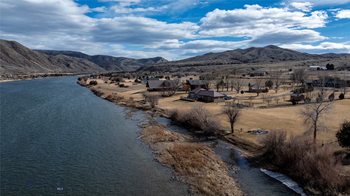 37 Missouri View Loop