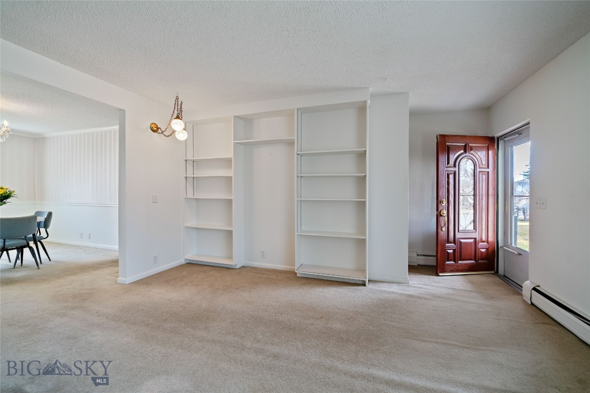 212 N Broadway Street