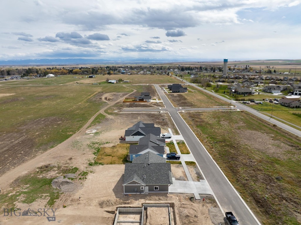 207 S Crispin Street