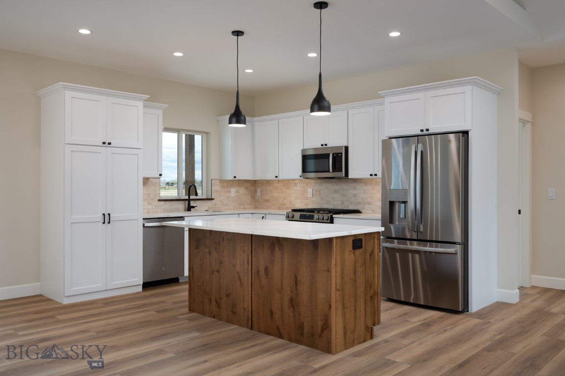 207 S Crispin Street