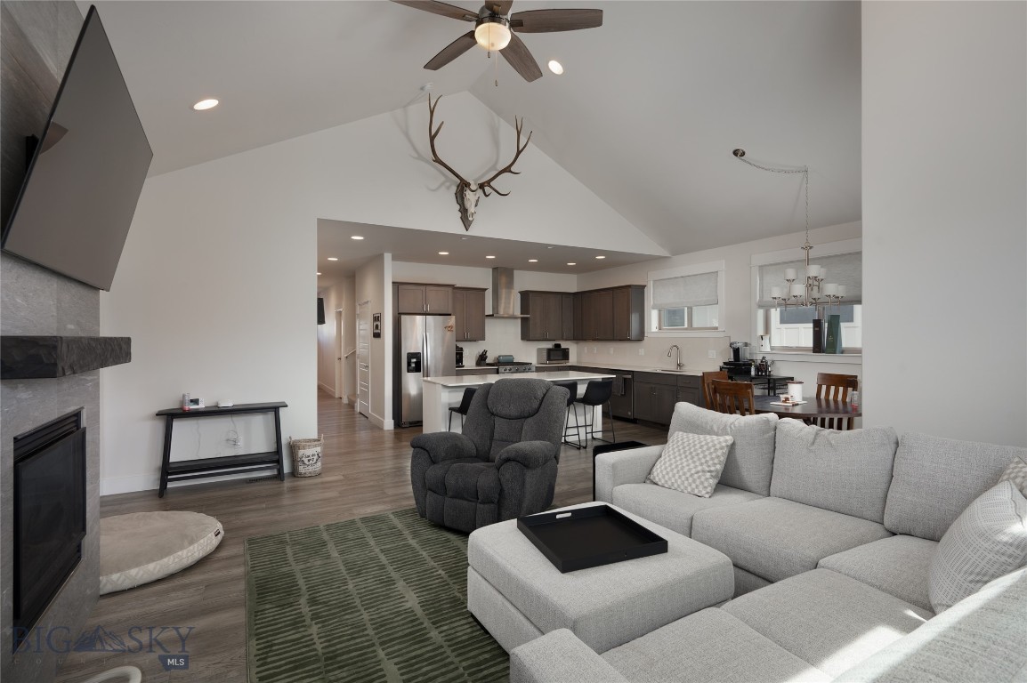 4116 Moonstone Drive