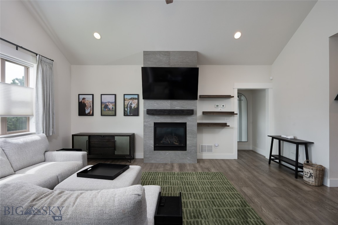 4116 Moonstone Drive