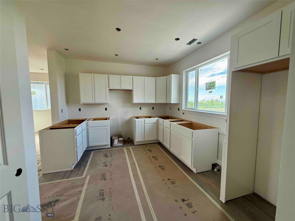 5705 Flycatcher Drive