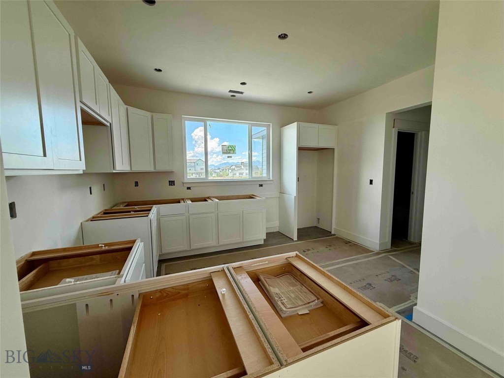 5705 Flycatcher Drive