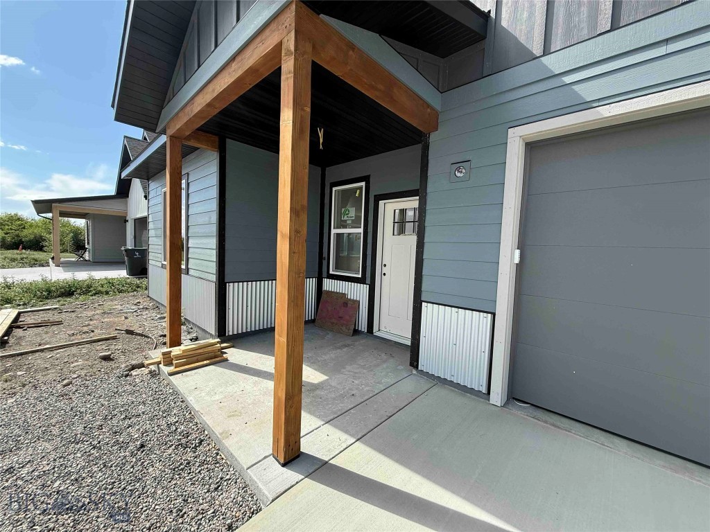 5705 Flycatcher Drive