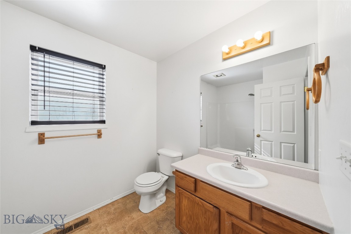 539 N River Rock