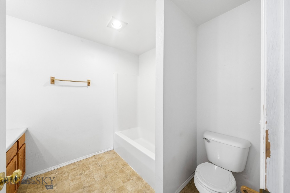 539 N River Rock
