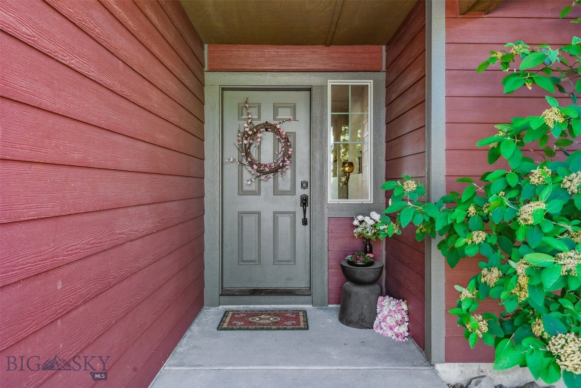 1155 Advance Drive
