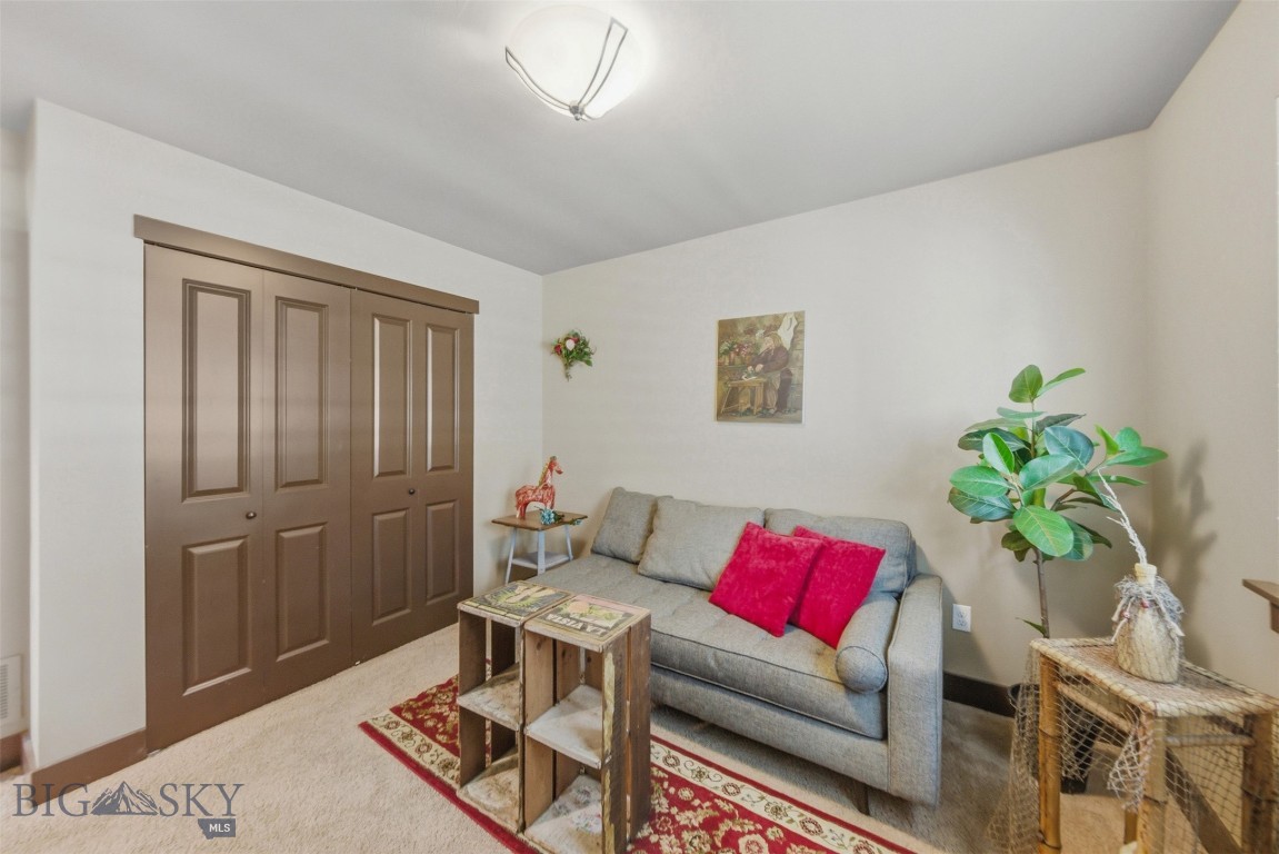 1155 Advance Drive