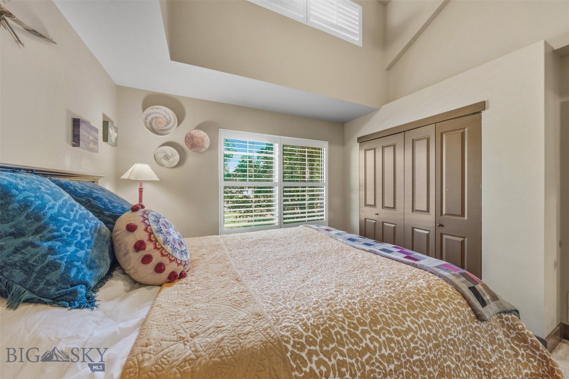 1155 Advance Drive