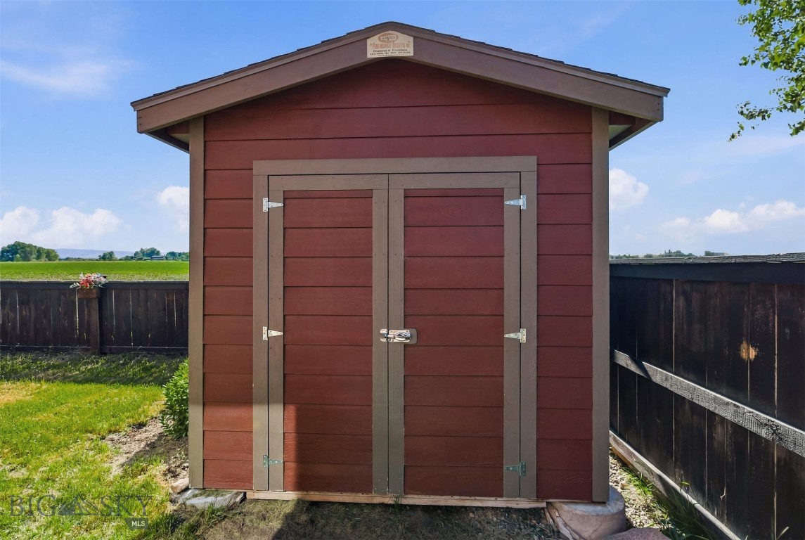 1155 Advance Drive