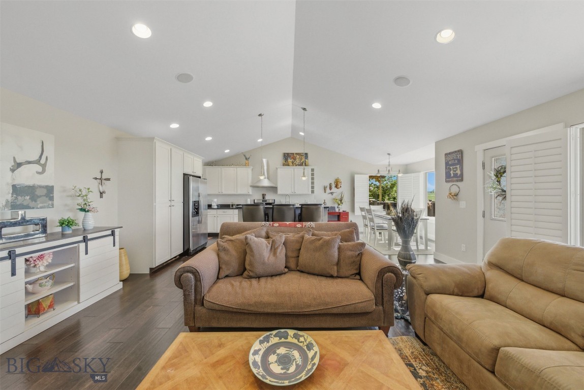 1155 Advance Drive