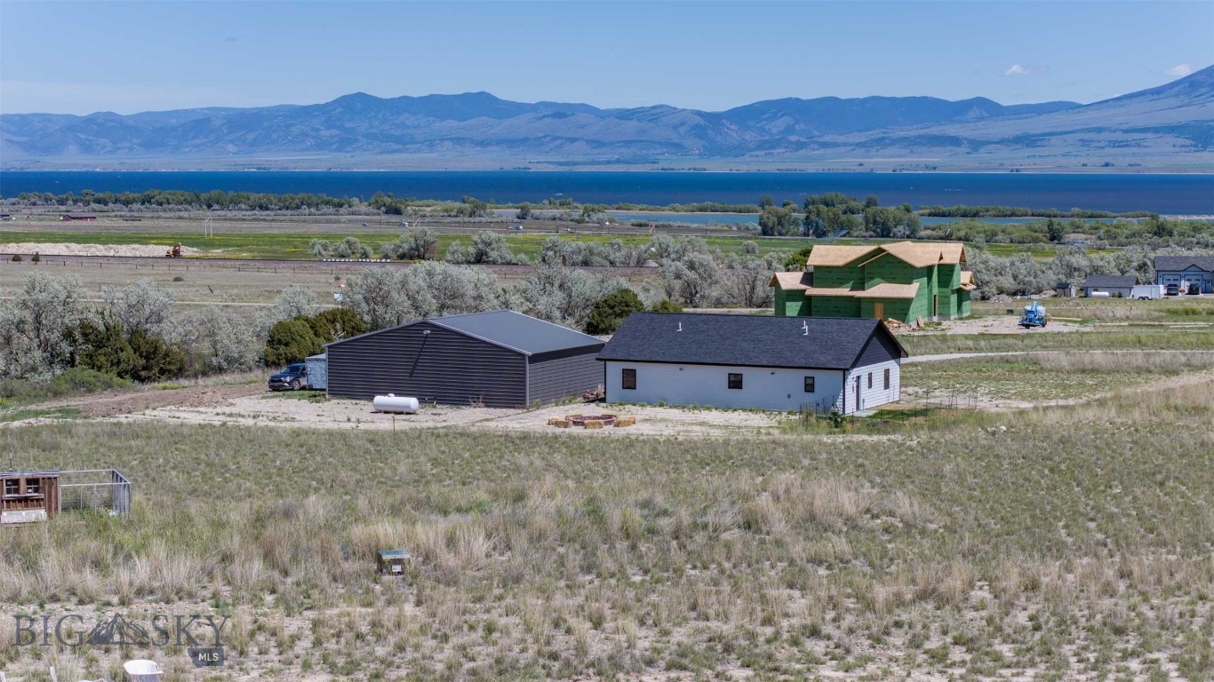 25 S 51 Ranch Drive