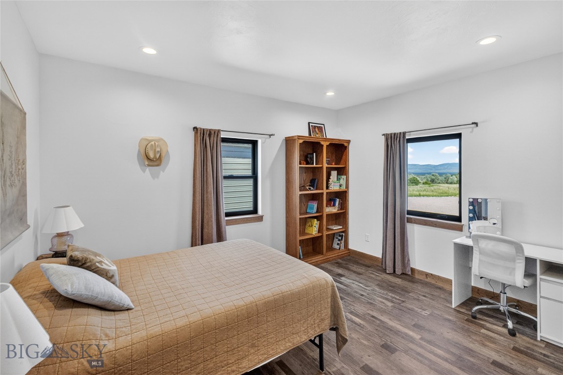 25 S 51 Ranch Drive