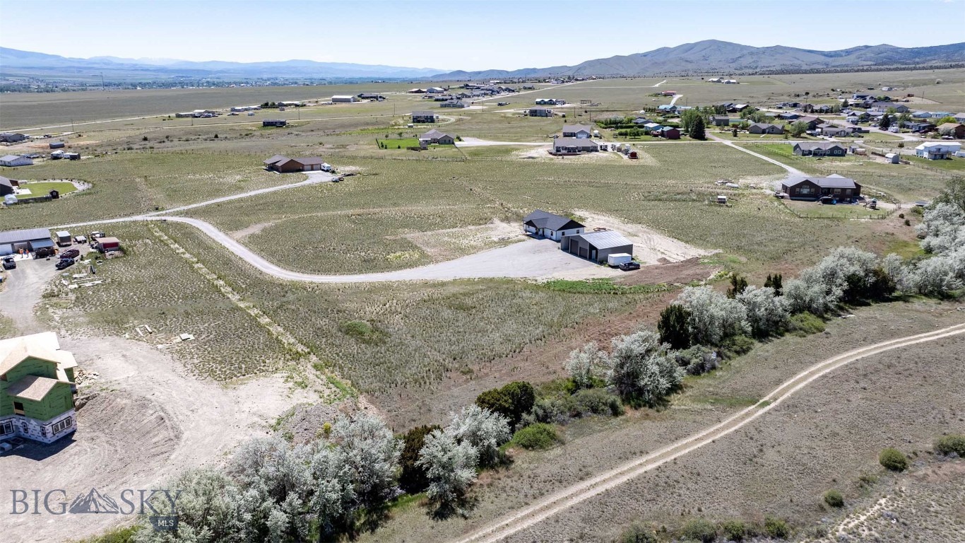 25 S 51 Ranch Drive
