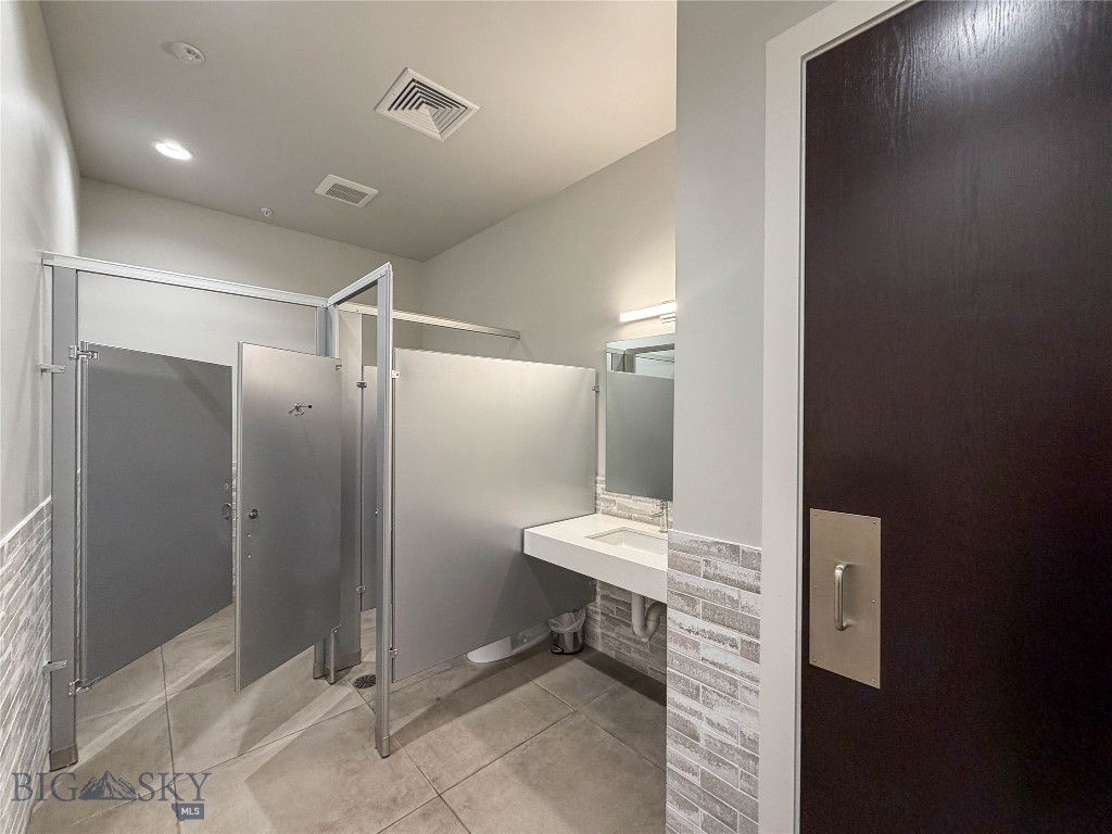 4535 Valley Commons Drive
