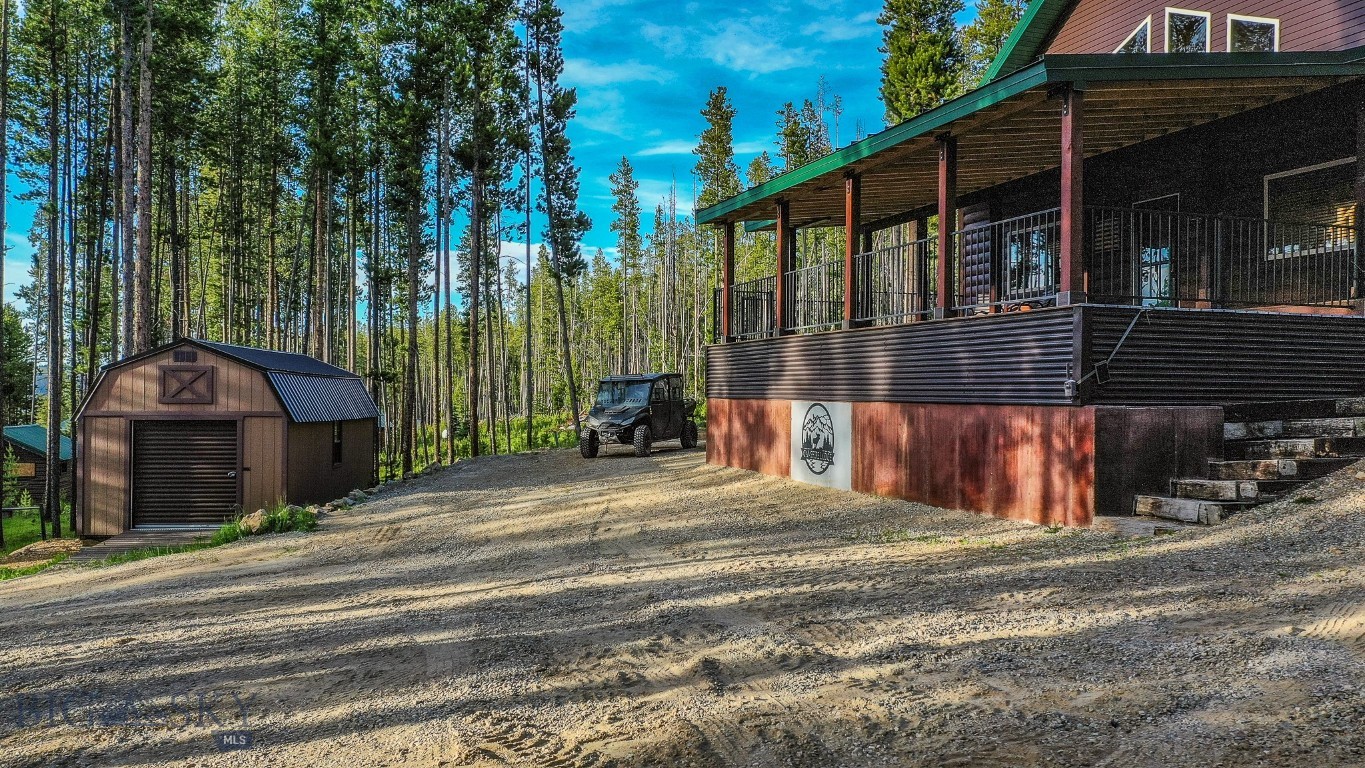 23 Lodgepole Lane W