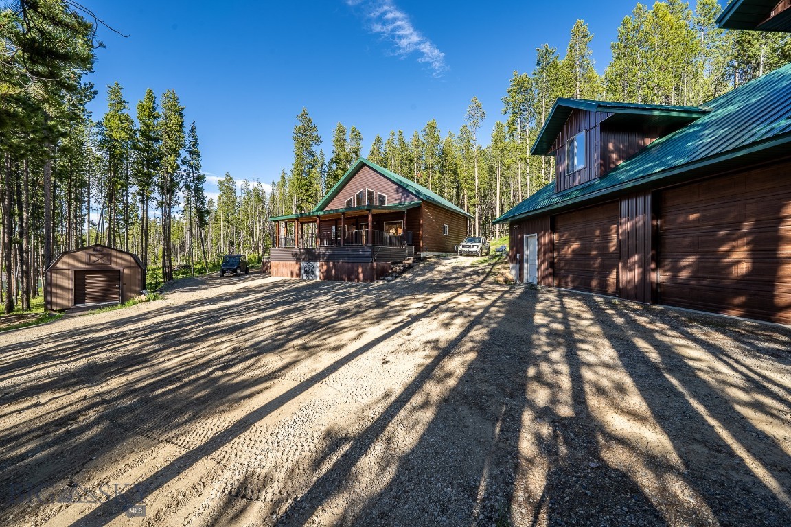 23 Lodgepole Lane W