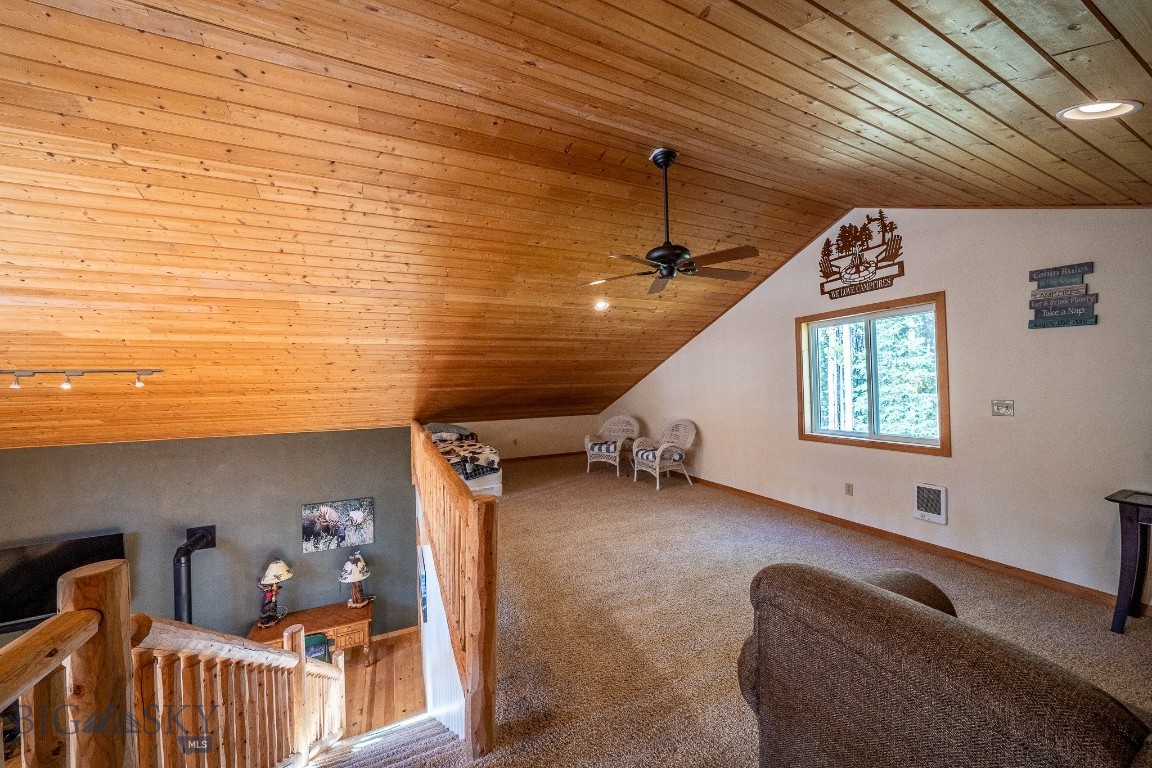 23 Lodgepole Lane W