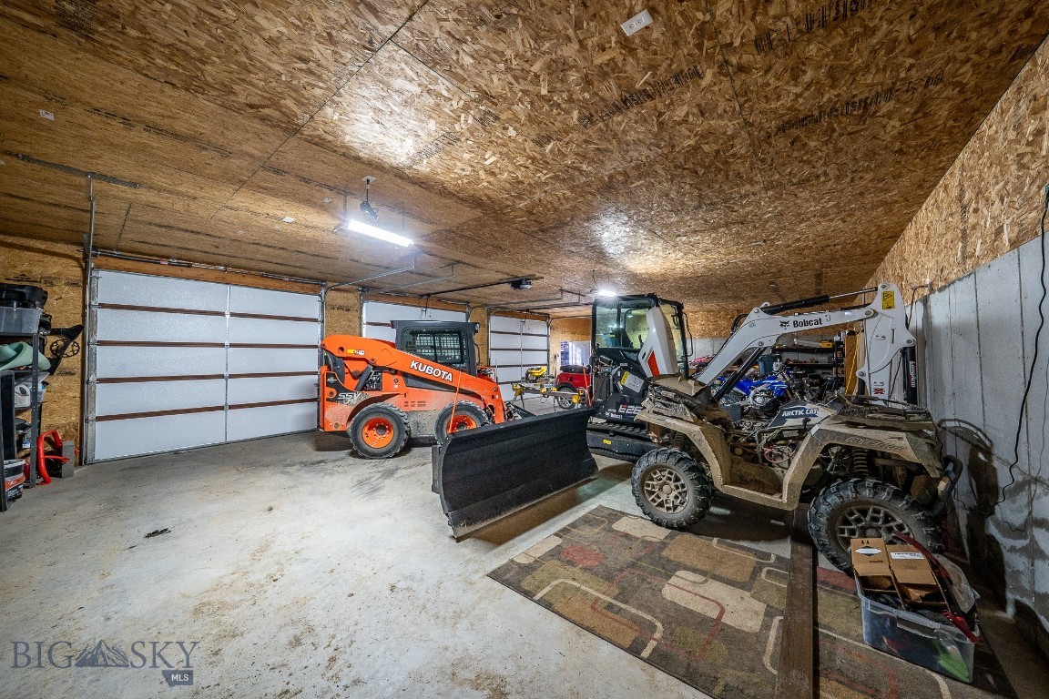 23 Lodgepole Lane W
