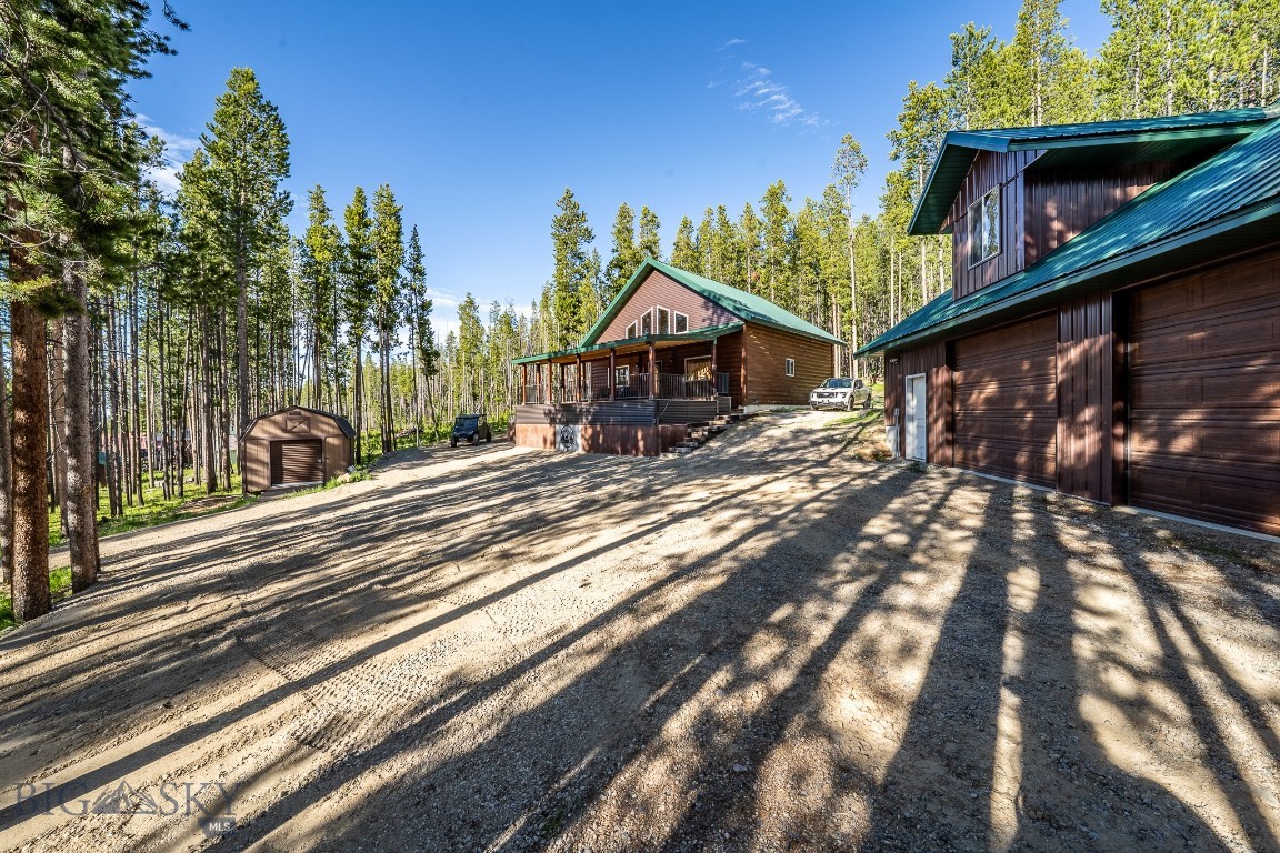 23 Lodgepole Lane W