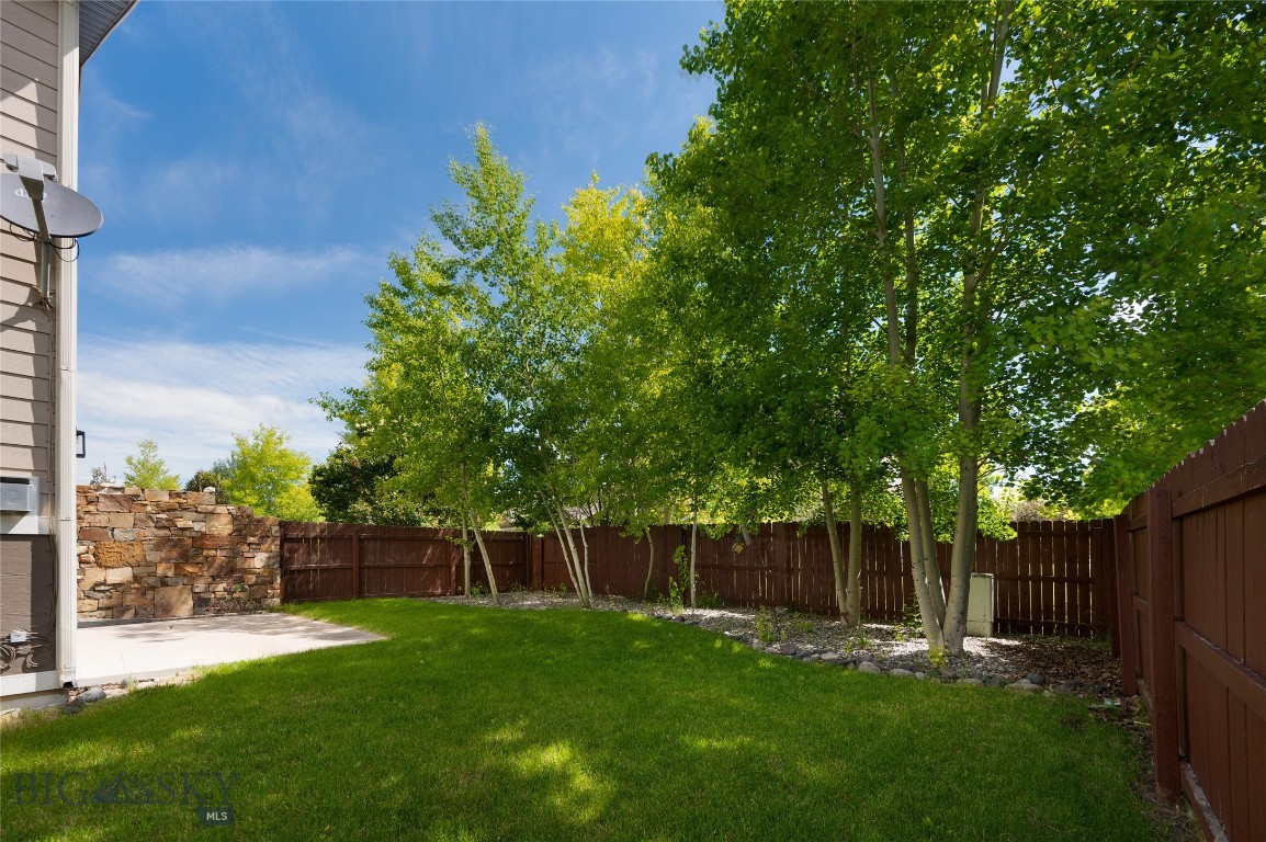 712 Forestglen Drive B